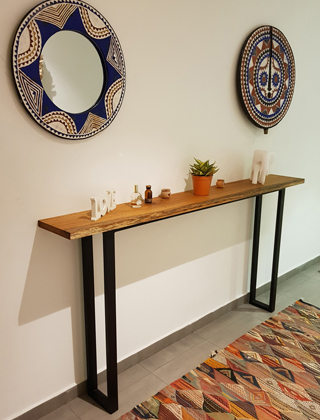 CONSOLE TABLES